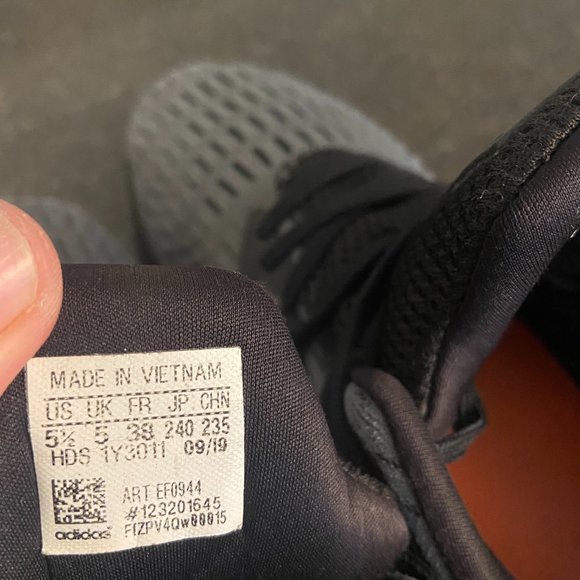 Adidas Alphabounce Plus J 'Core Black Grey' - Size 5.5 - Picture 8 of 9